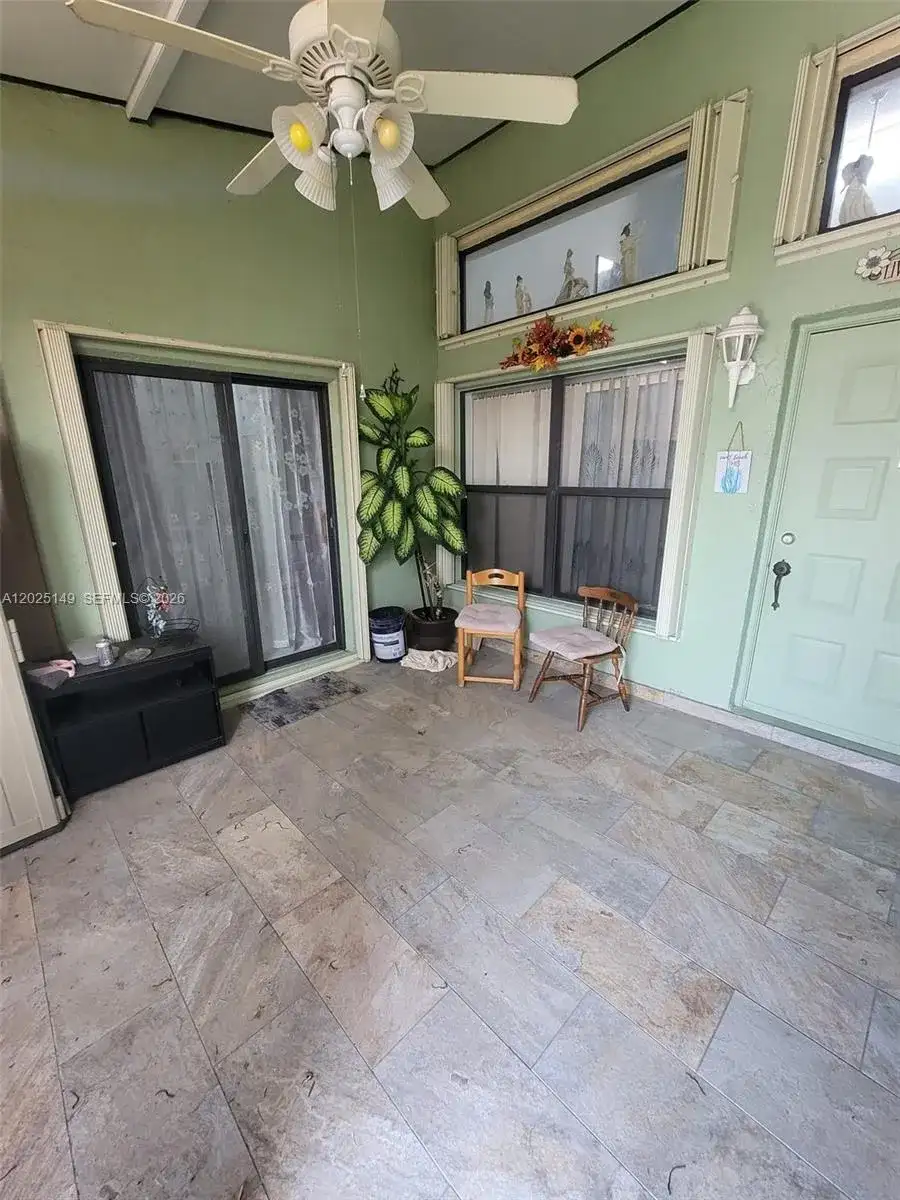 1728 W Sanderling Ln # 3, Fort Pierce FL 34982 photo 2