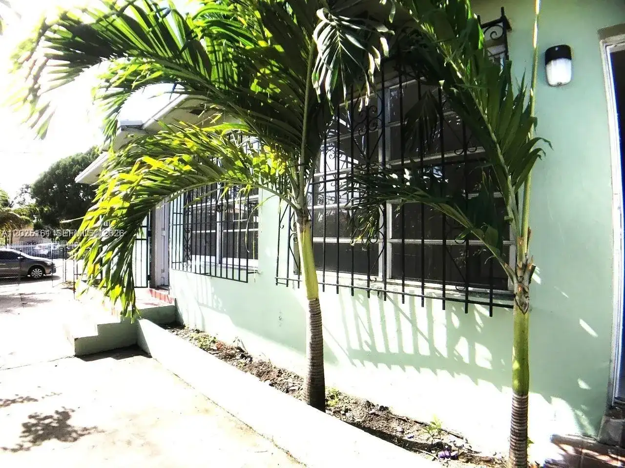 1321 NW 28th St, Miami FL 33142 photo 3