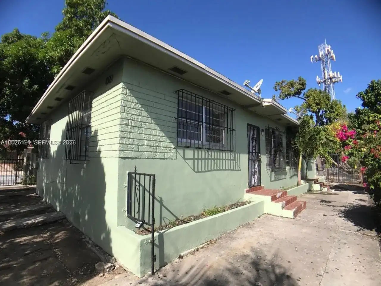 1321 NW 28th St, Miami FL 33142 photo 4
