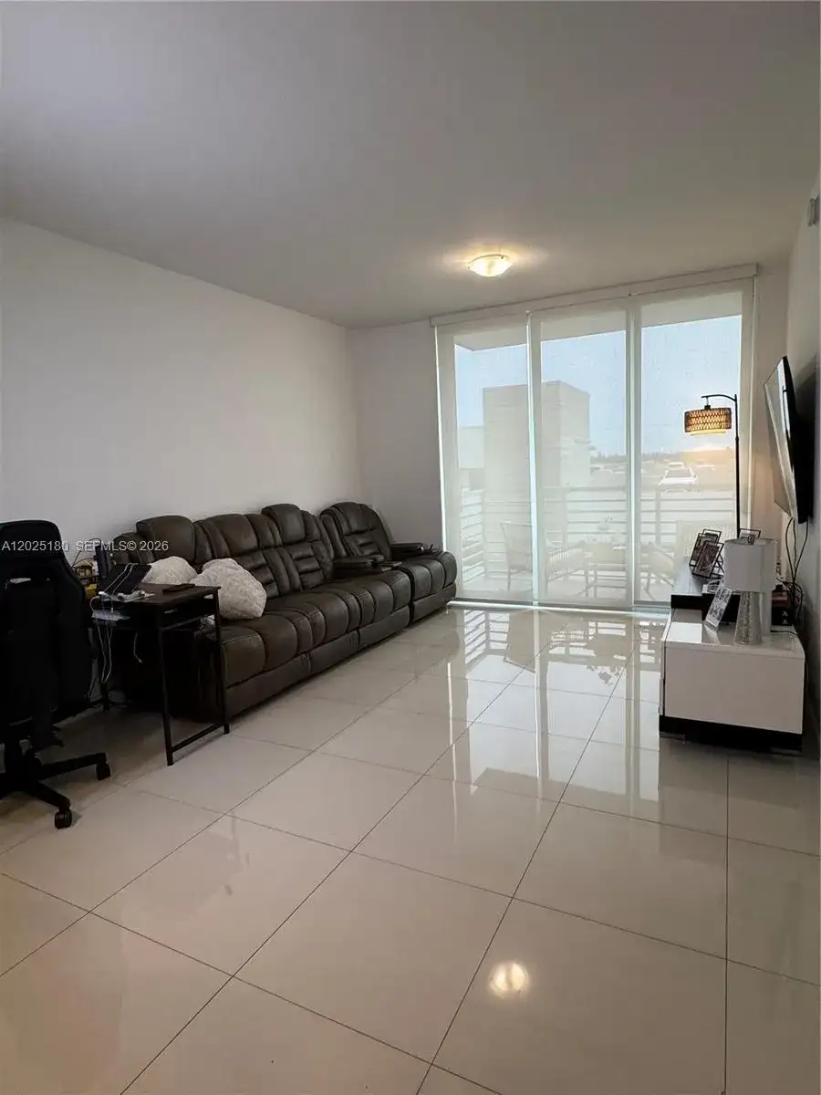 7875 NW 107th Ave # 602, Doral FL 33178 photo 2