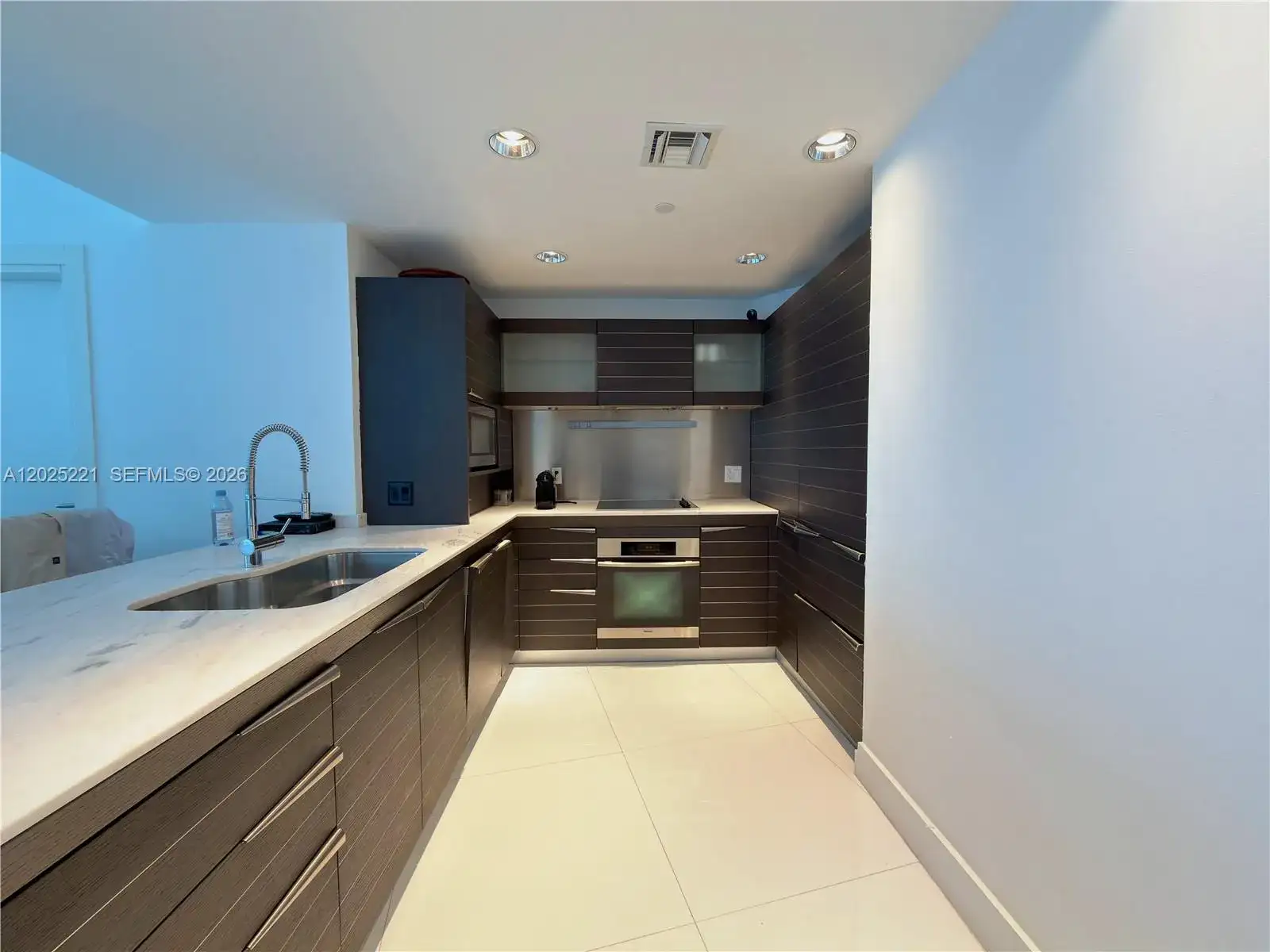 200 Biscayne Boulevard Way # 4104, Miami FL 33131 photo 4