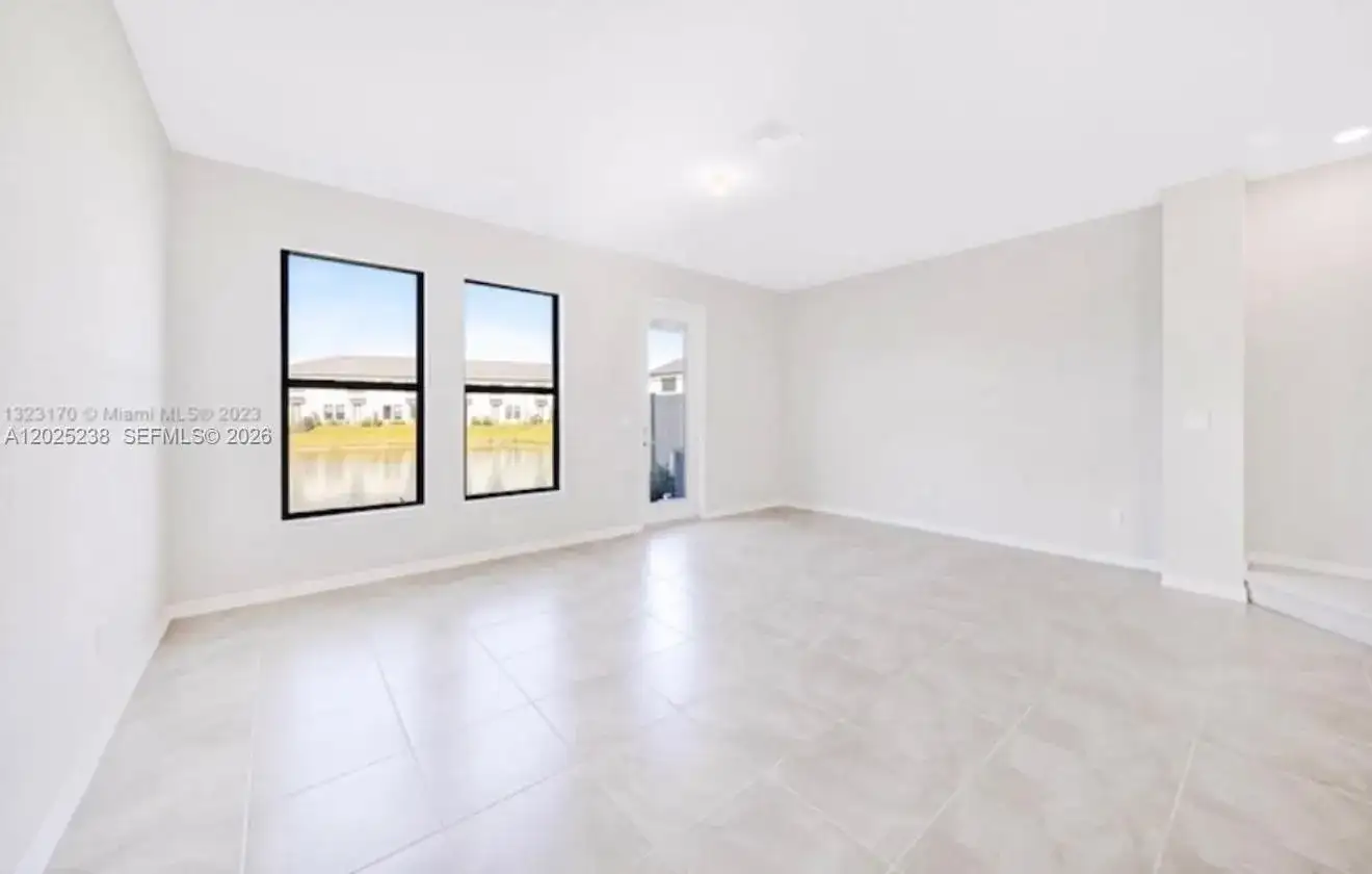 2163 Appleton Cir South, Oakland Park FL 33309 photo 3