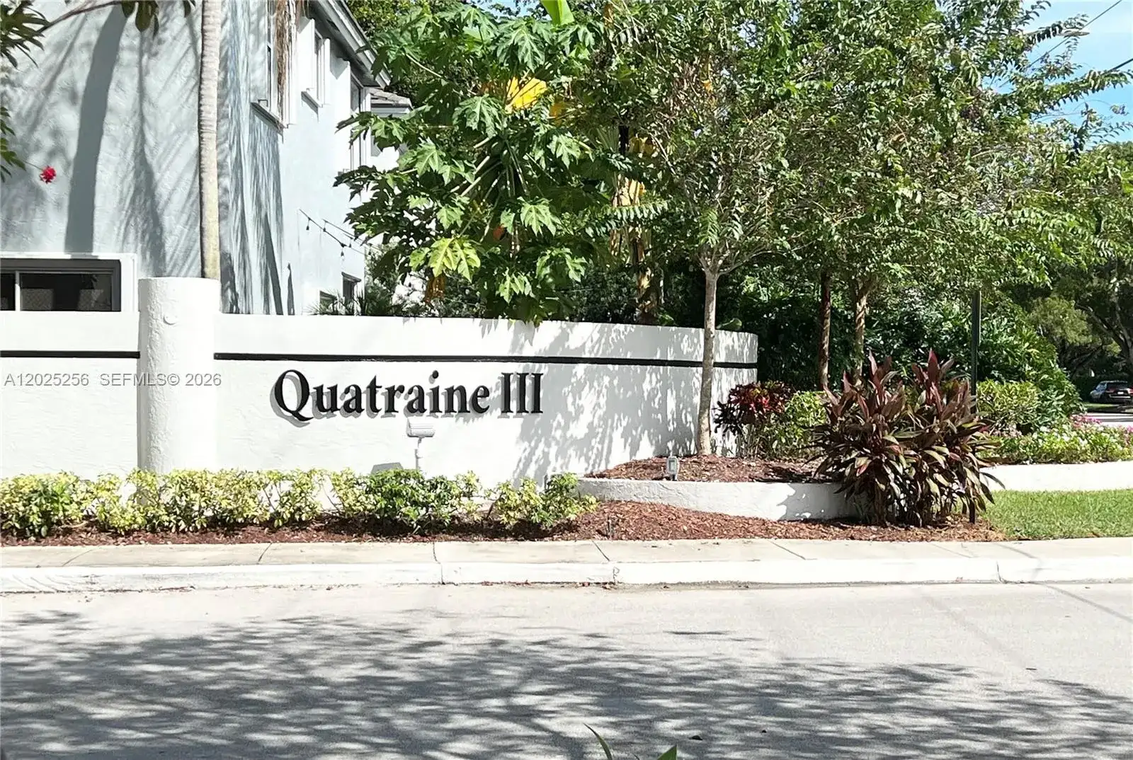 9832 NW 9th Ct, Plantation FL 33324 photo 2