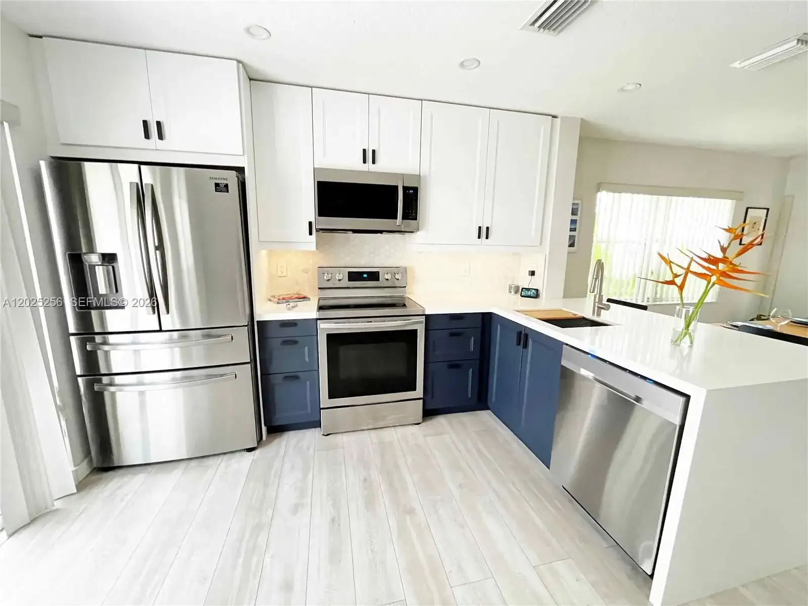 9832 NW 9th Ct, Plantation FL 33324 photo 4