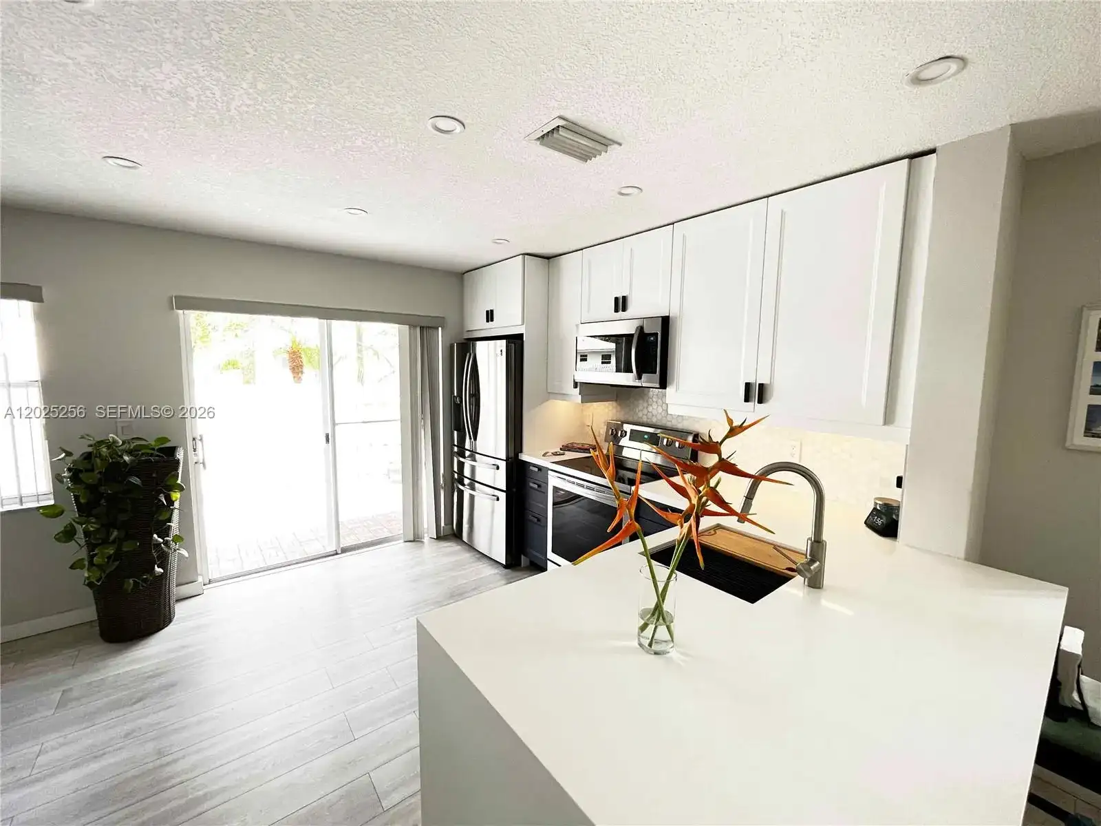 9832 NW 9th Ct, Plantation FL 33324 photo 5