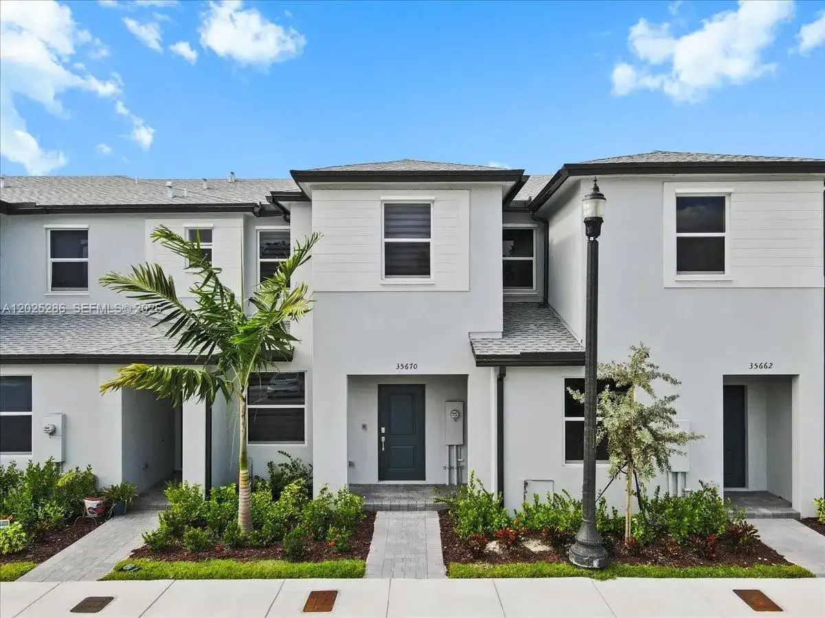 35670 SW 178 Ct, Miami FL 33034 photo 2
