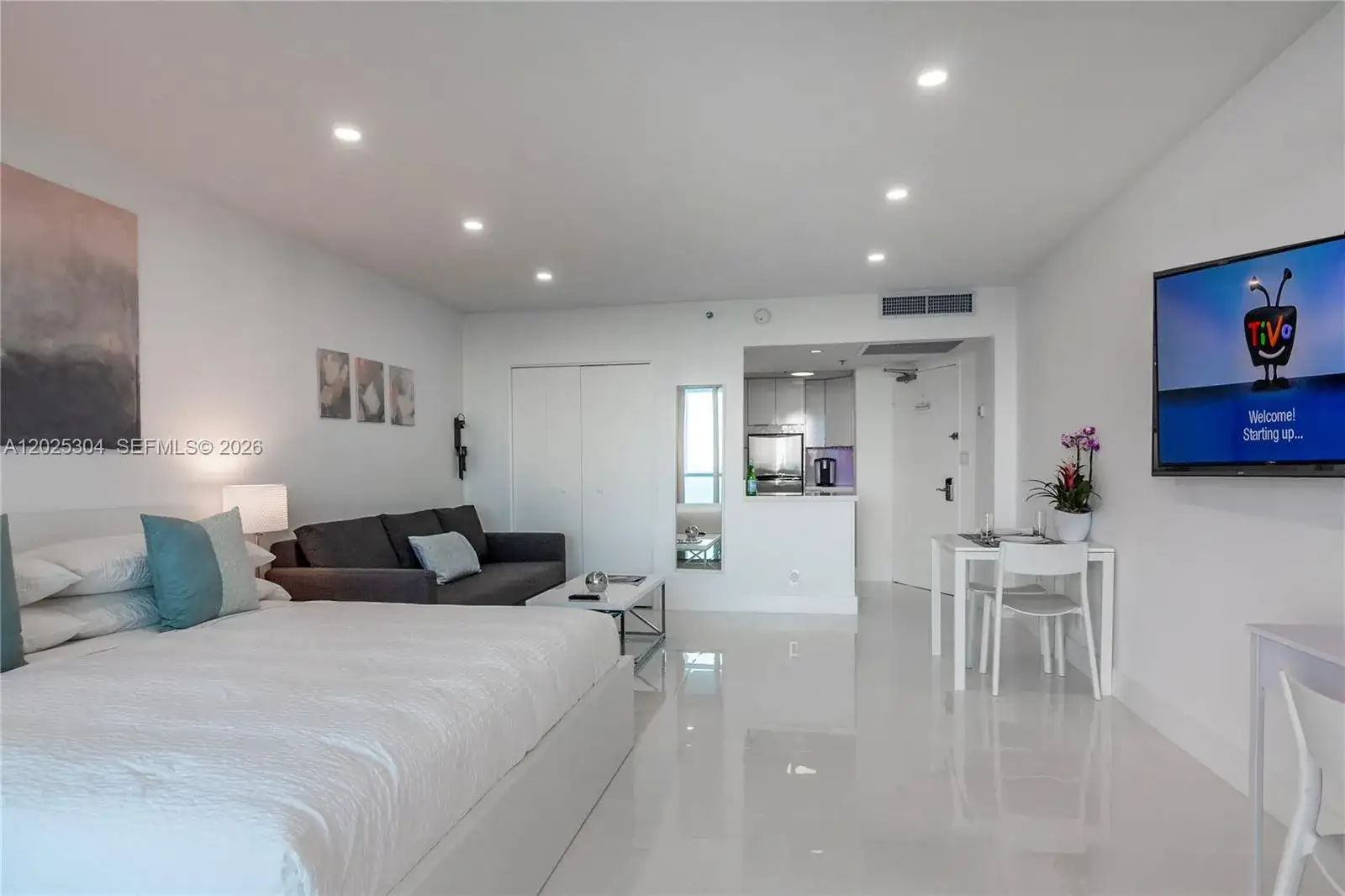 5445 Collins Ave # 1730, Miami Beach FL 33140 photo 2