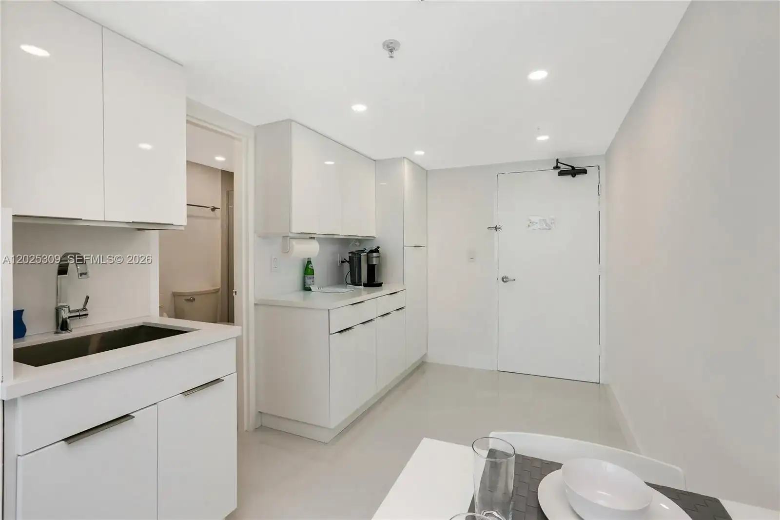5445 Collins Ave # 928, Miami Beach FL 33140 photo 3
