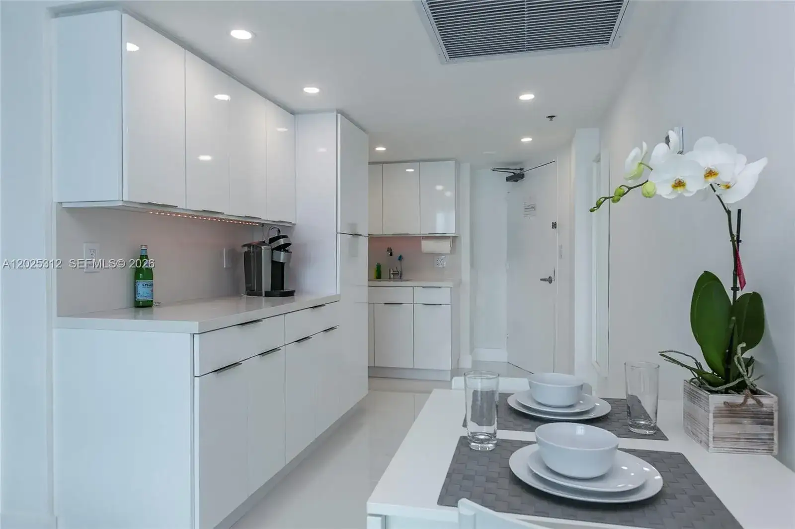 5445 Collins Ave # 1232, Miami Beach FL 33140 photo 3