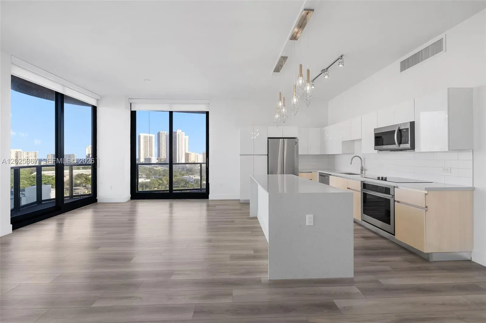 101 Diplomat Pkwy # 2102, Hallandale Beach FL 33009