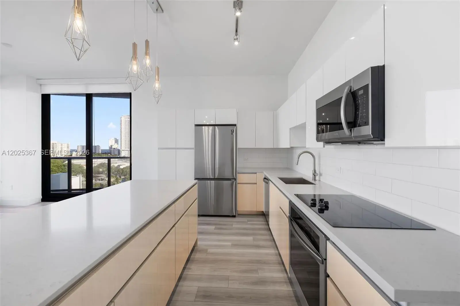 101 Diplomat Pkwy # 2102, Hallandale Beach FL 33009