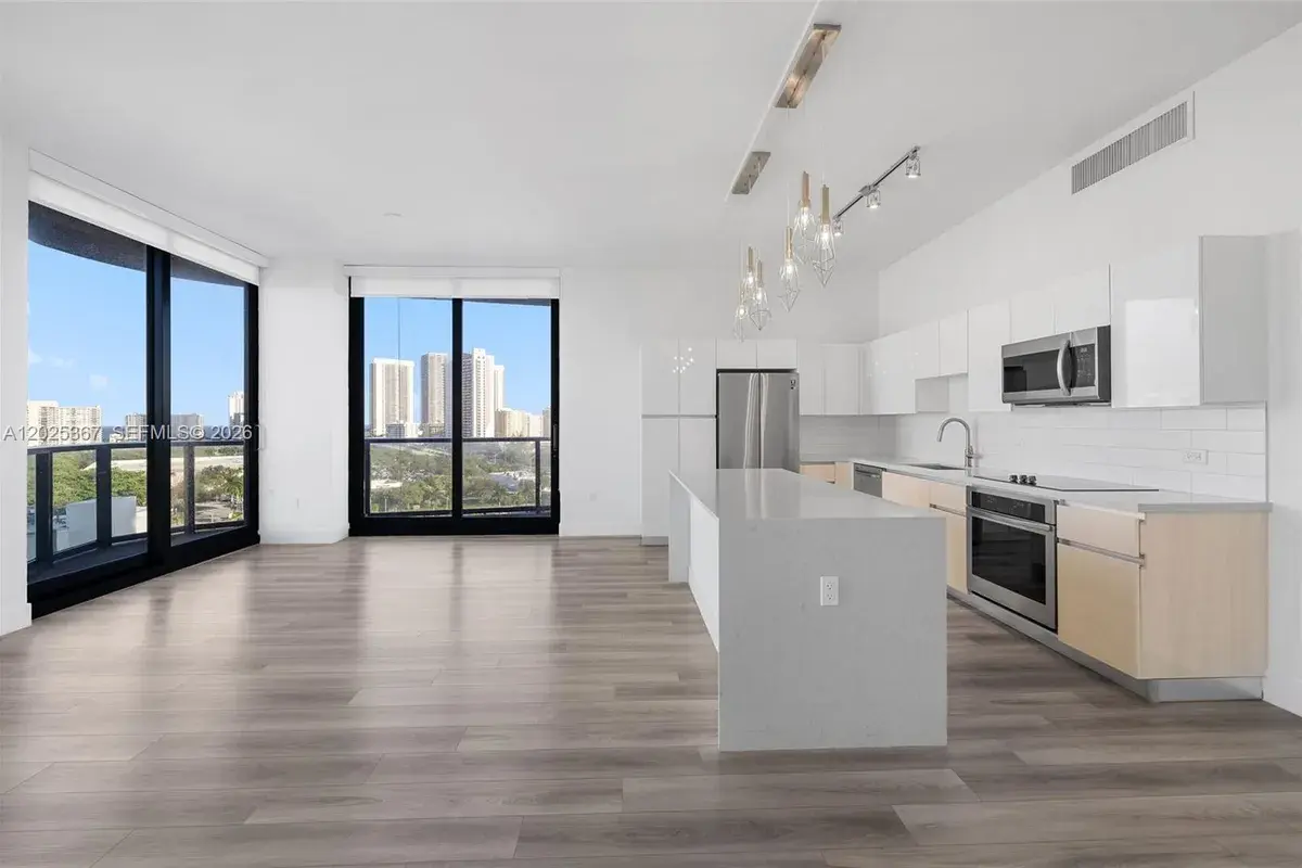 101 Diplomat Pkwy # 2102, Hallandale Beach FL 33009