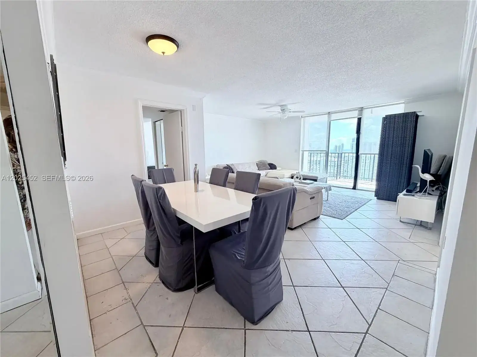 2750 NE 183rd St, Aventura FL 33160 photo 4