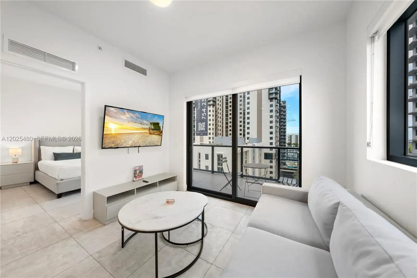 239 SW 9th St # 1202, Miami FL 33130 photo 2