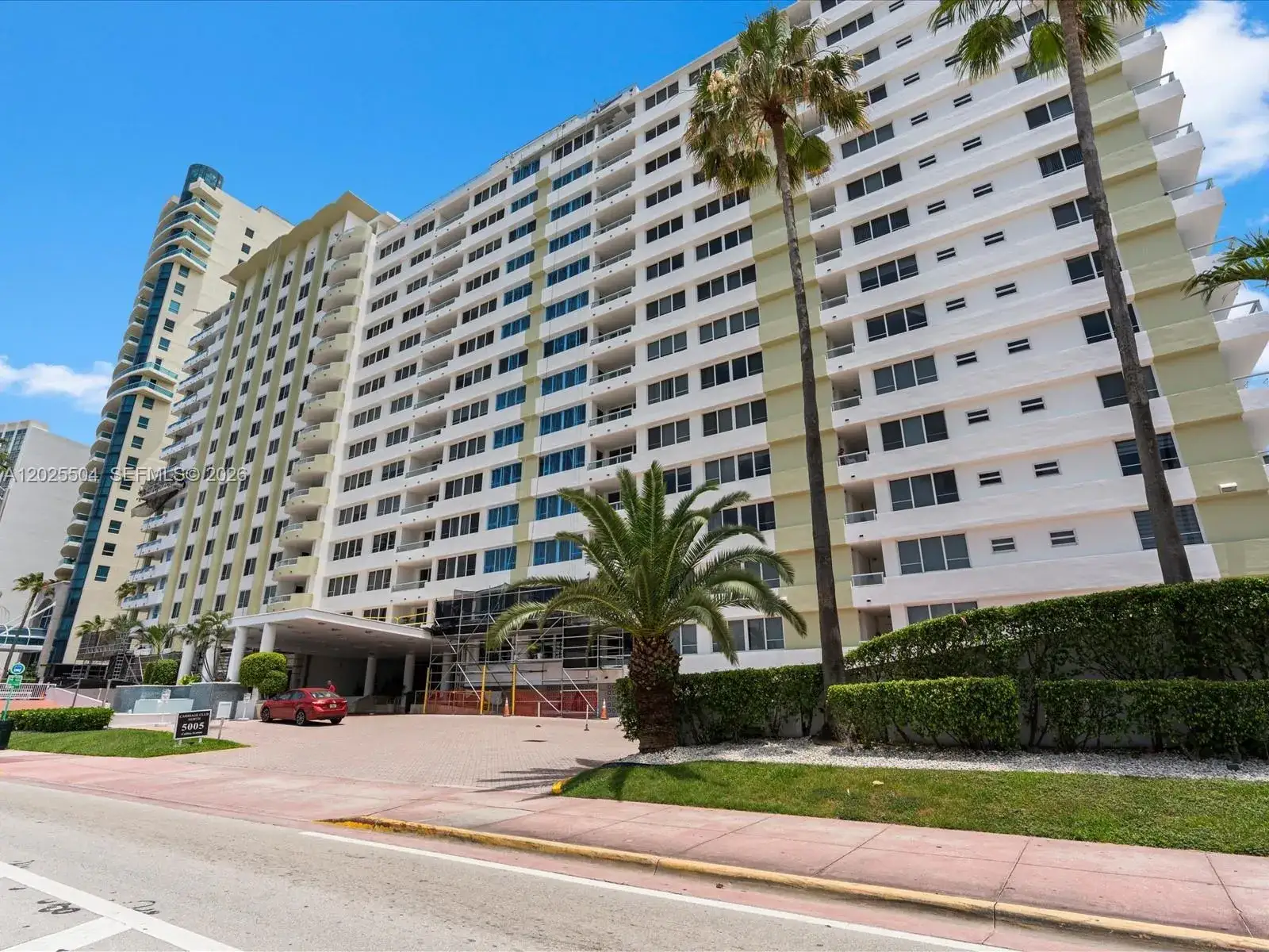 1 bedroom 1 bath Residential for sale at 5005 Collins Ave # 222, Miami Beach FL 33140