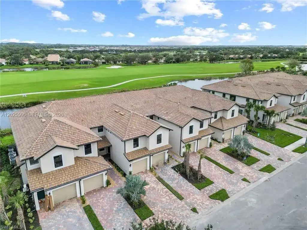 5710 Mayflower Way # 102, Other City - In The State Of Florida FL 34142
