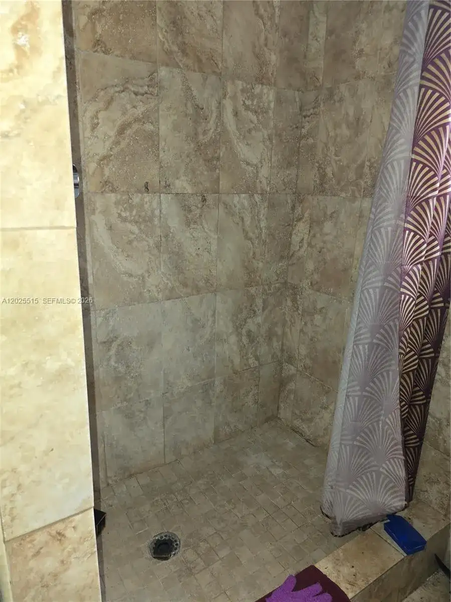 1166 NW 117th St, Miami FL 33168 photo 2