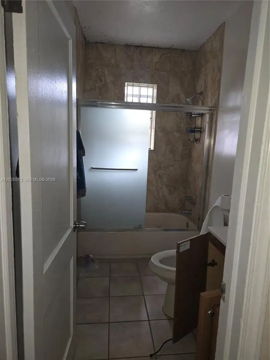 1166 NW 117th St, Miami FL 33168 photo 3