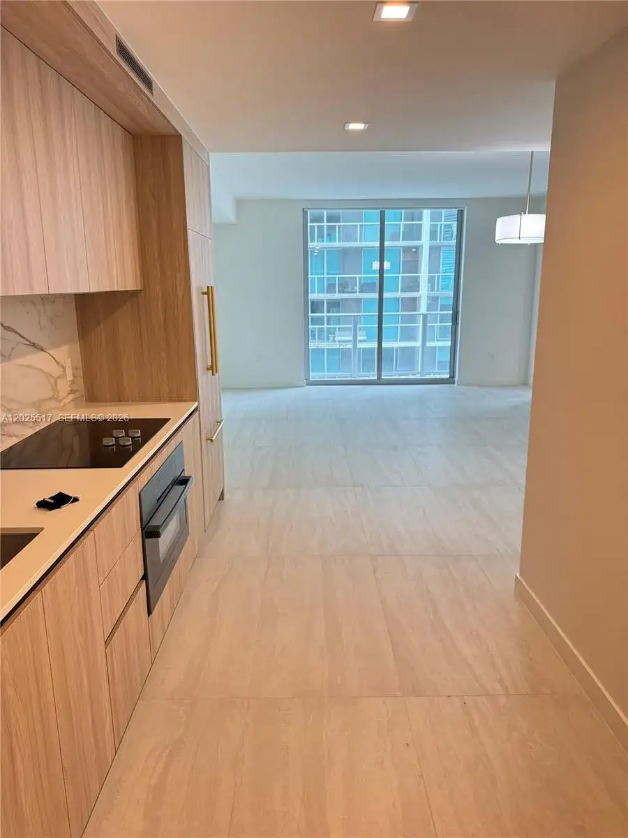 77 SE 5 # 2307, Miami FL 33131 photo 4