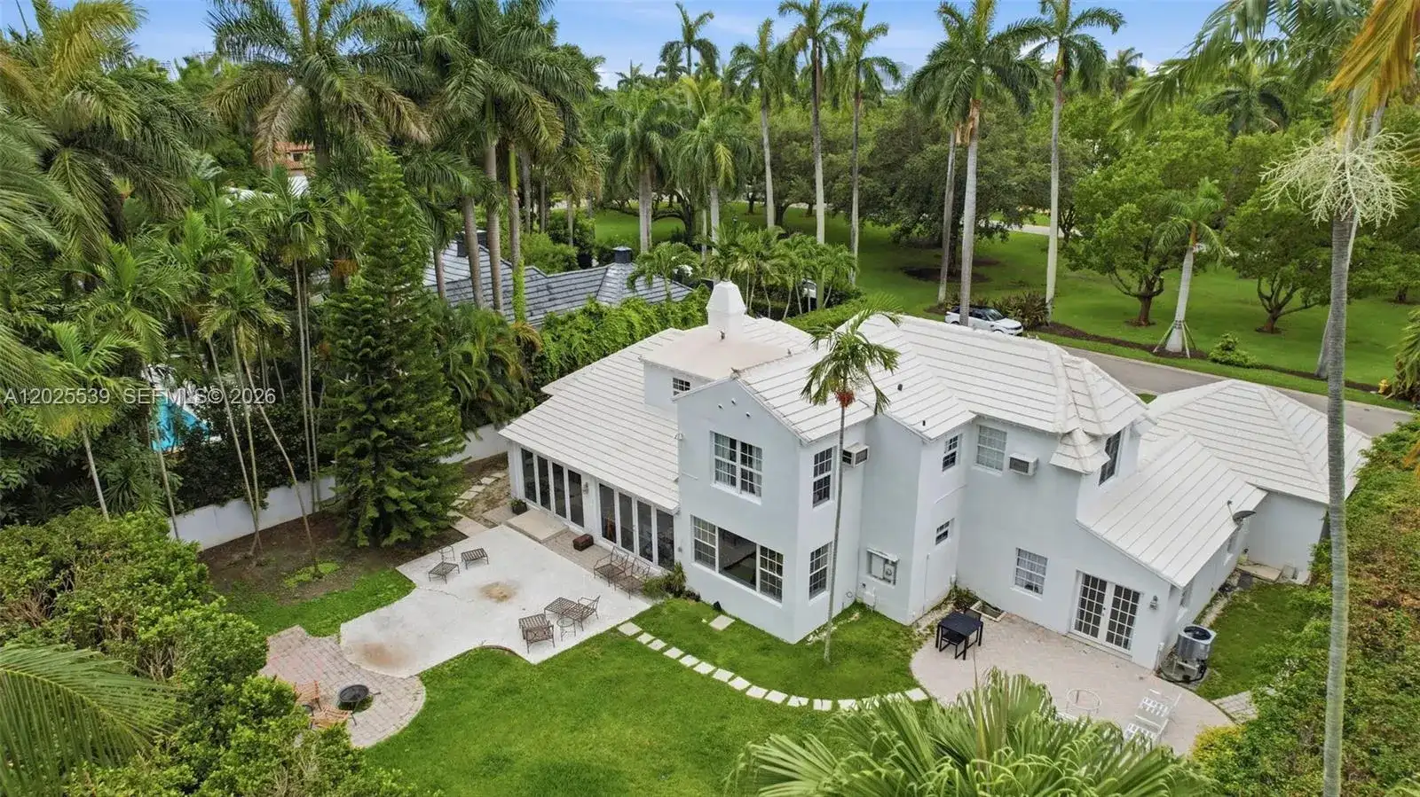 2535 Sunset Dr, Miami Beach FL 33140 photo 5