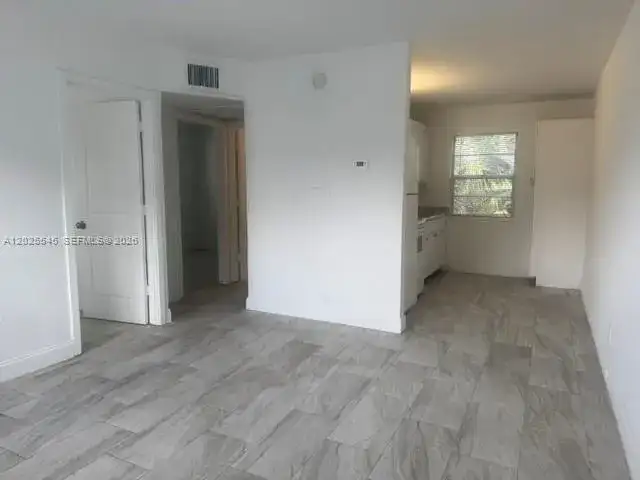 608 5th St # 8, West Palm Beach FL 33401 photo 3