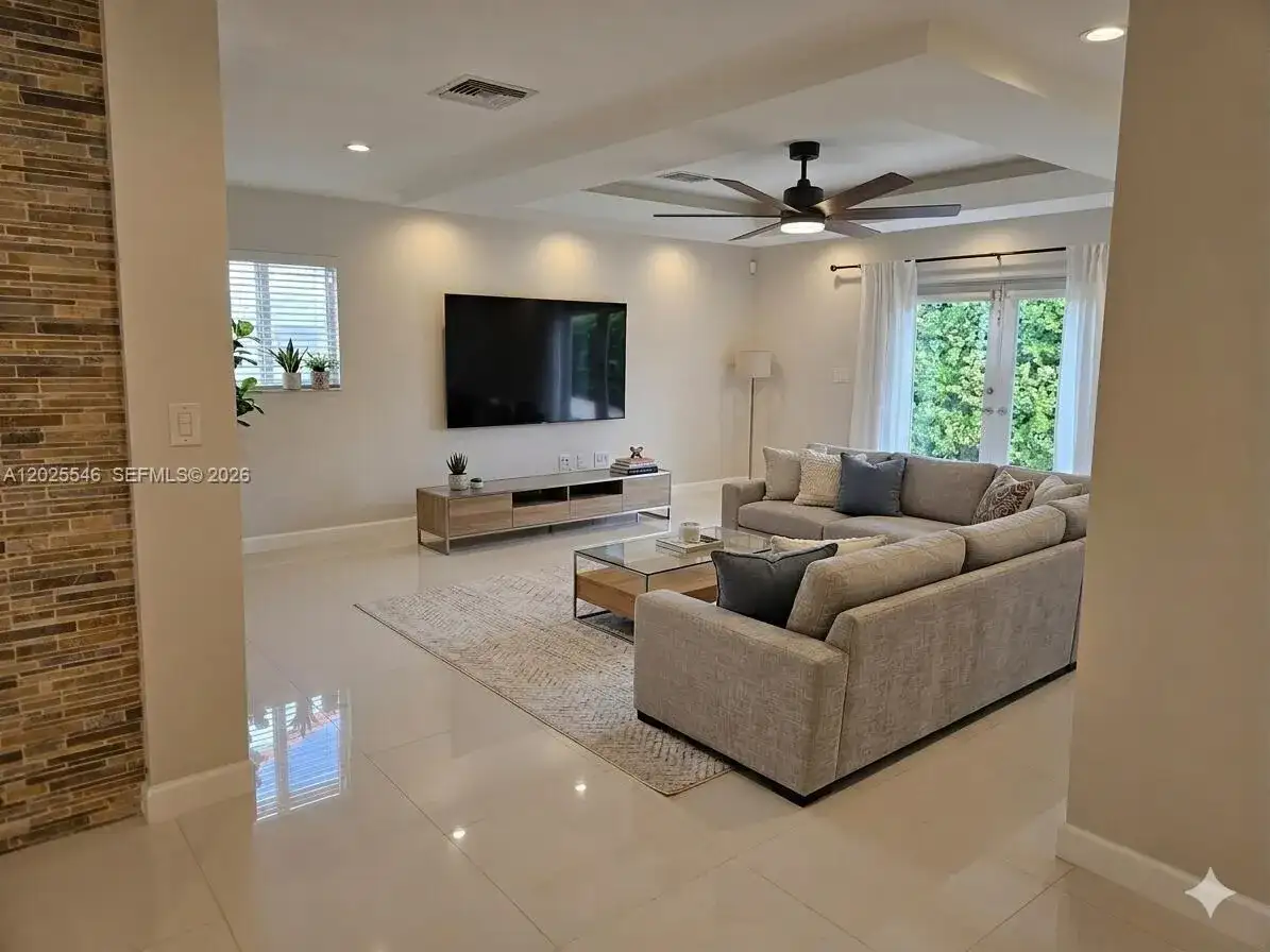11312 SW 25th, Miami FL 33165 photo 3