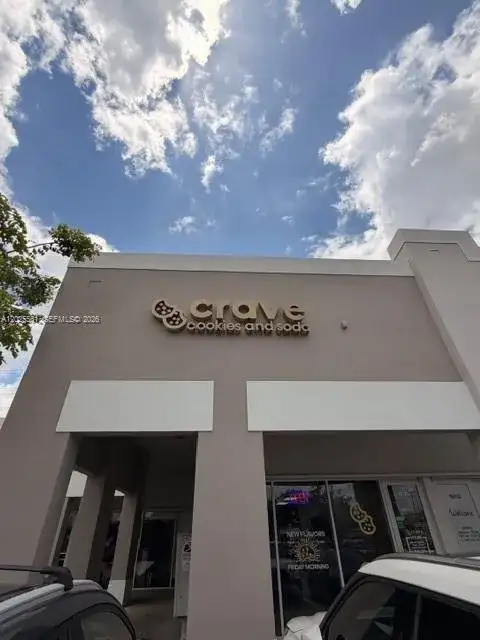 10730 NW 58 STREET, Doral FL 33178 photo 2