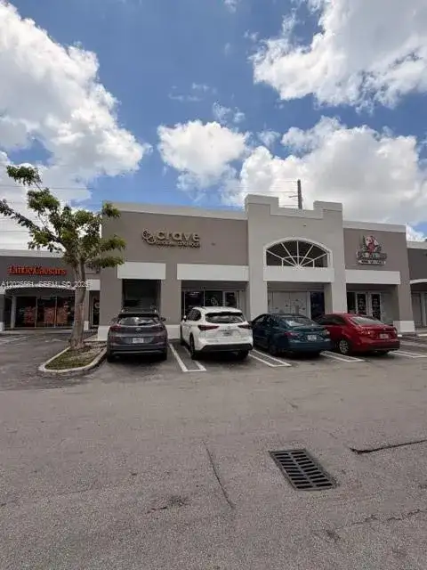 10730 NW 58 STREET, Doral FL 33178 photo 3