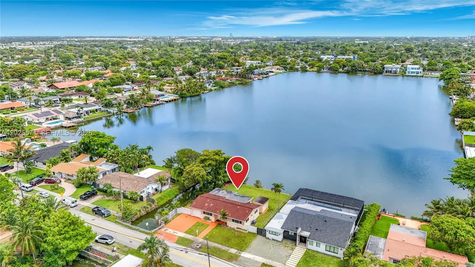 2501 NE 209th Ter, Miami FL 33180 photo 2