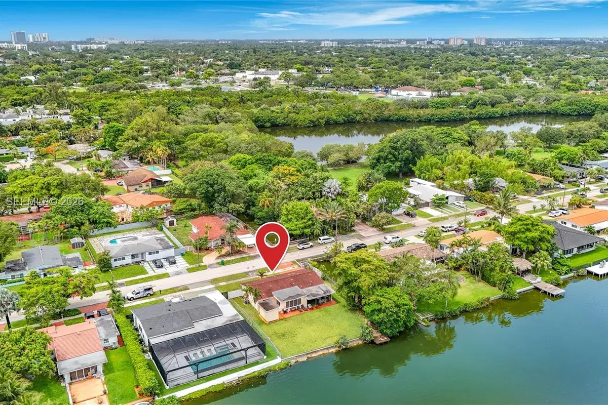 2501 NE 209th Ter, Miami FL 33180