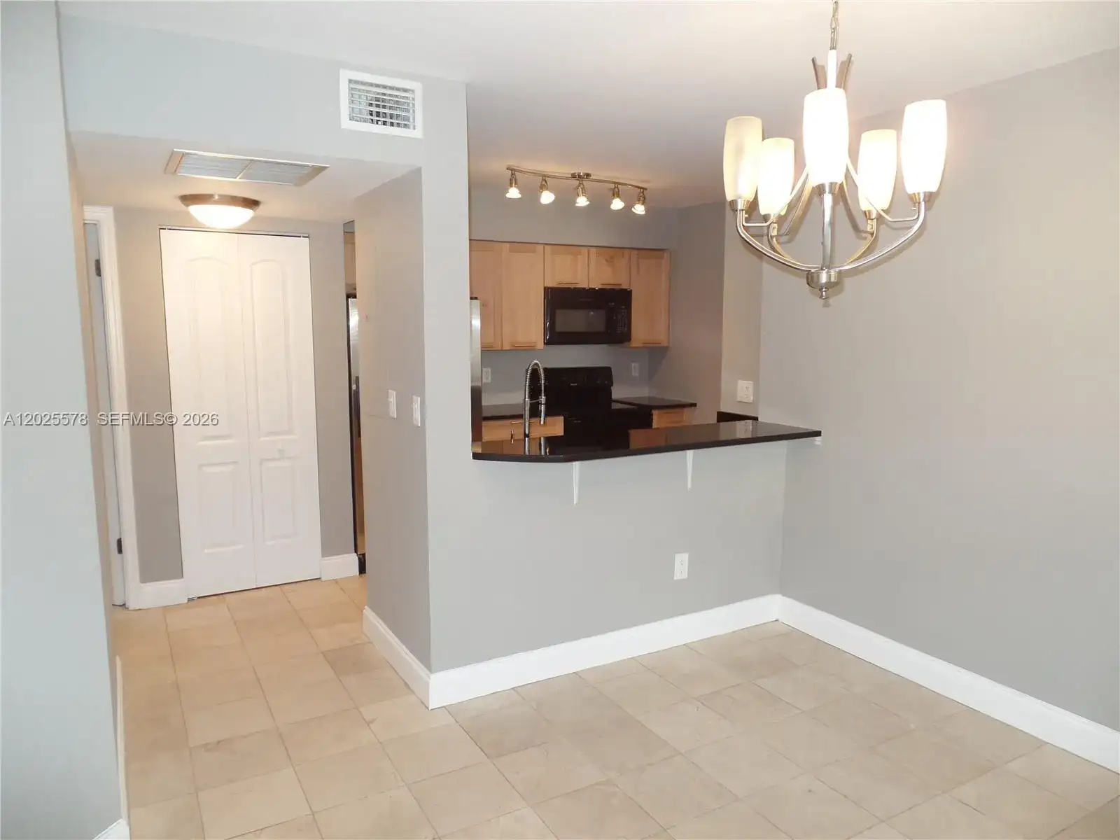 2881 N Oakland Forest Dr # 112, Oakland Park FL 33309 photo 4
