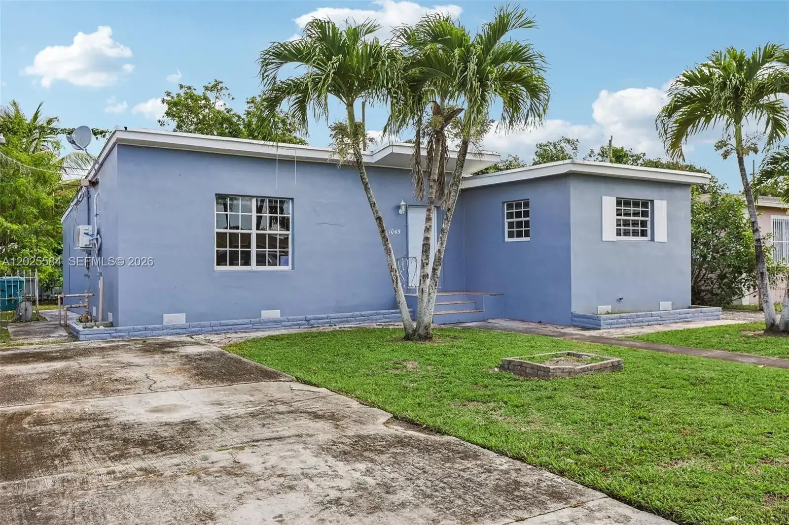 1045 NW 115th St, Miami FL 33168 photo 2
