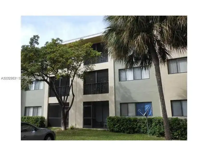 2445 SW 18th Ter # 215, Fort Lauderdale FL 33315