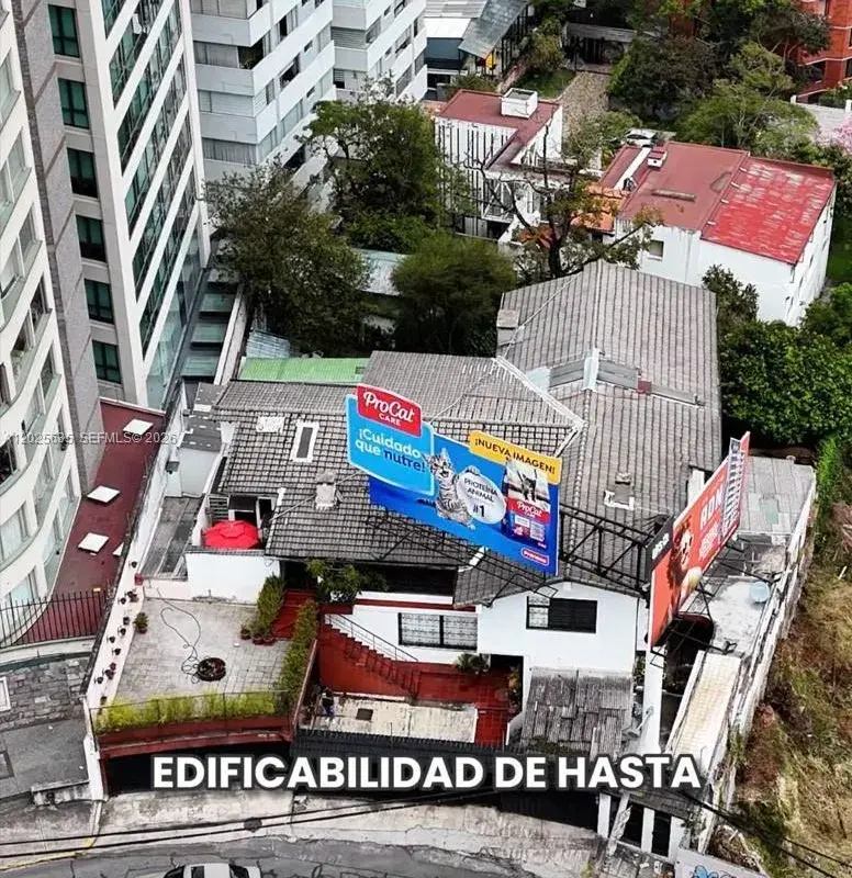 E 13- 126 Fernando Ayarza y Eloy Alfaro, FL