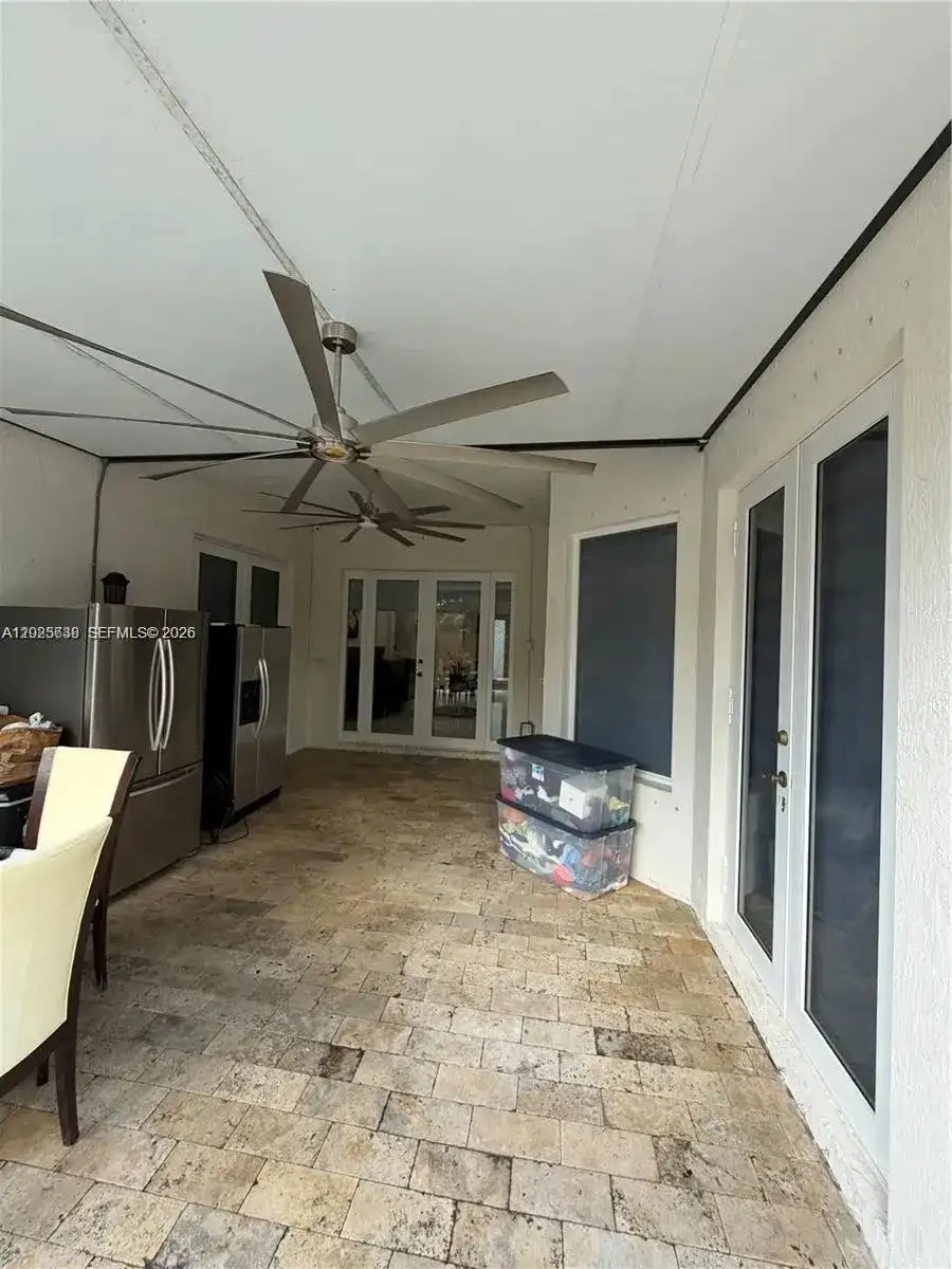 1860 SE 18th Terr, Homestead FL 33035 photo 5