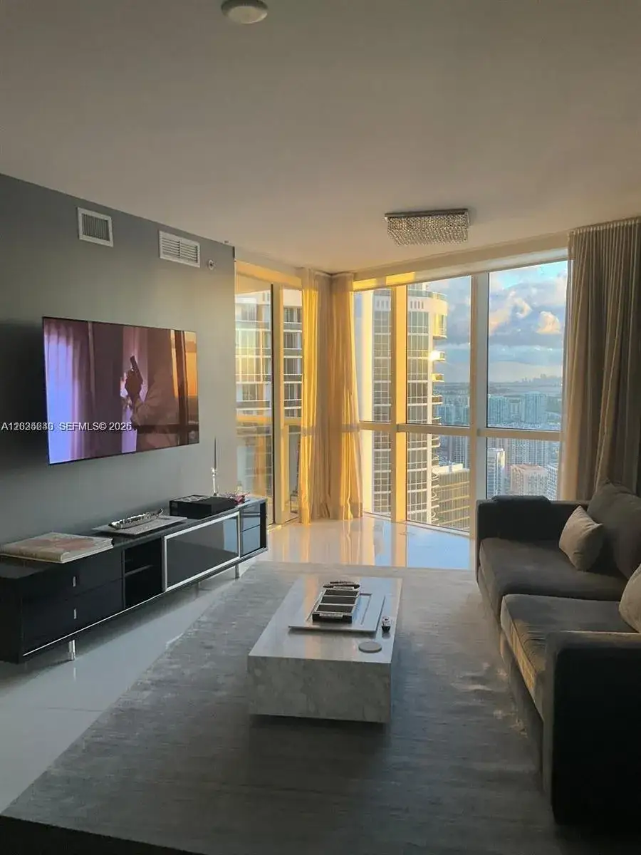 18201 Collins Ave # 5303, Sunny Isles Beach FL 33160