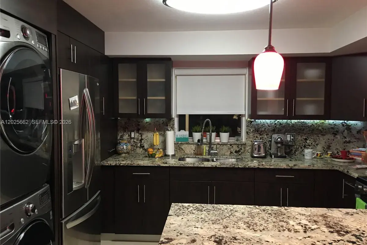 10971 SW 69 terrace # 10971, Miami FL 33173
