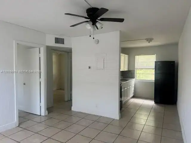 610 5th St # 5, West Palm Beach FL 33401 photo 2