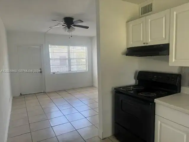610 5th St # 5, West Palm Beach FL 33401 photo 3
