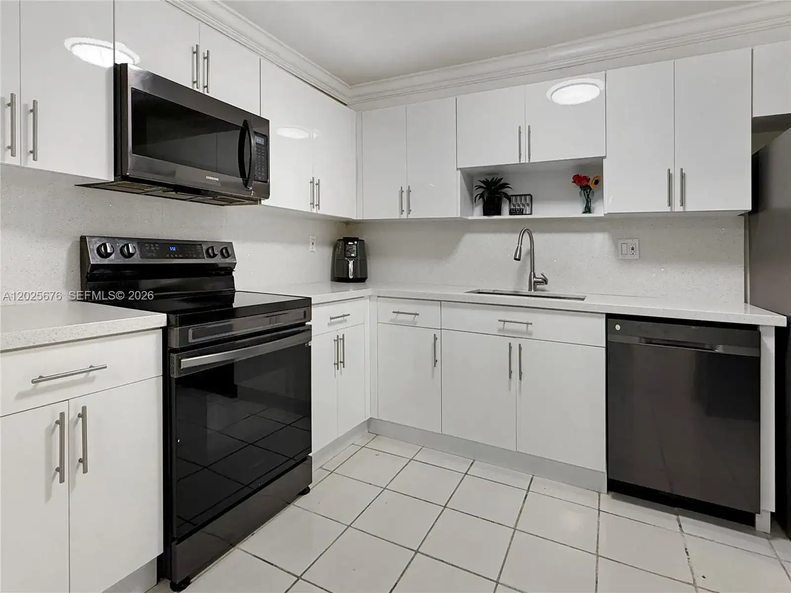 9735 NW 52nd St # 209, Doral FL 33178 photo 3