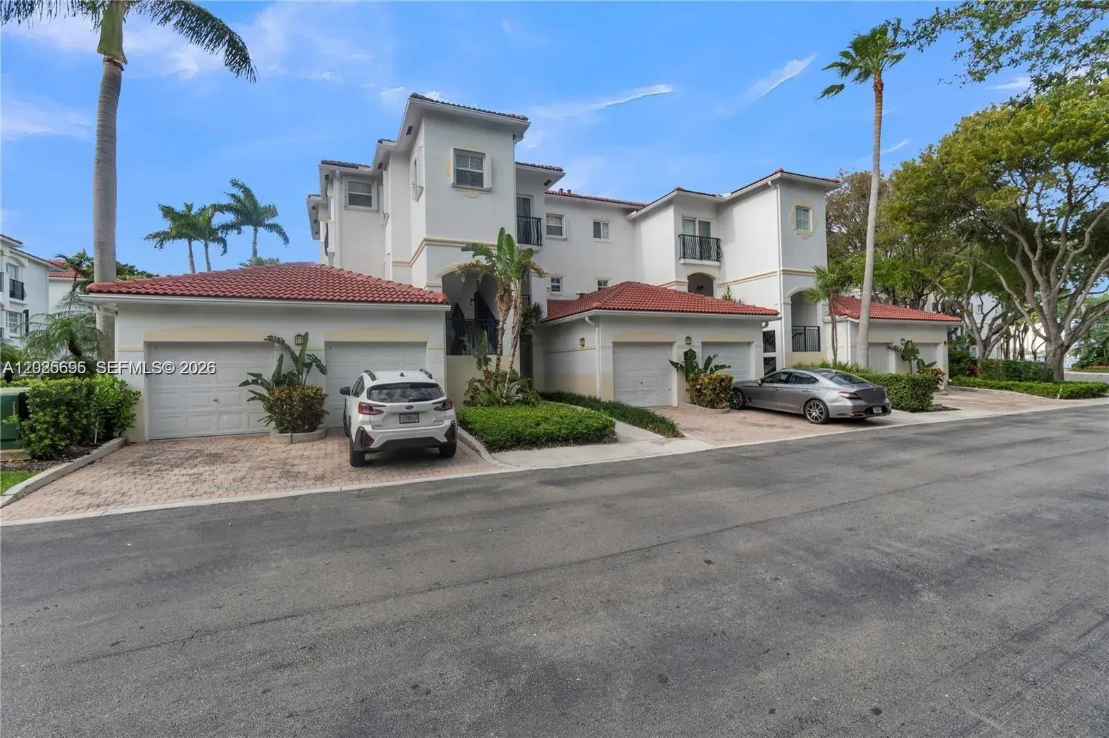 3235 NE 184th St # 11103, Aventura FL 33160