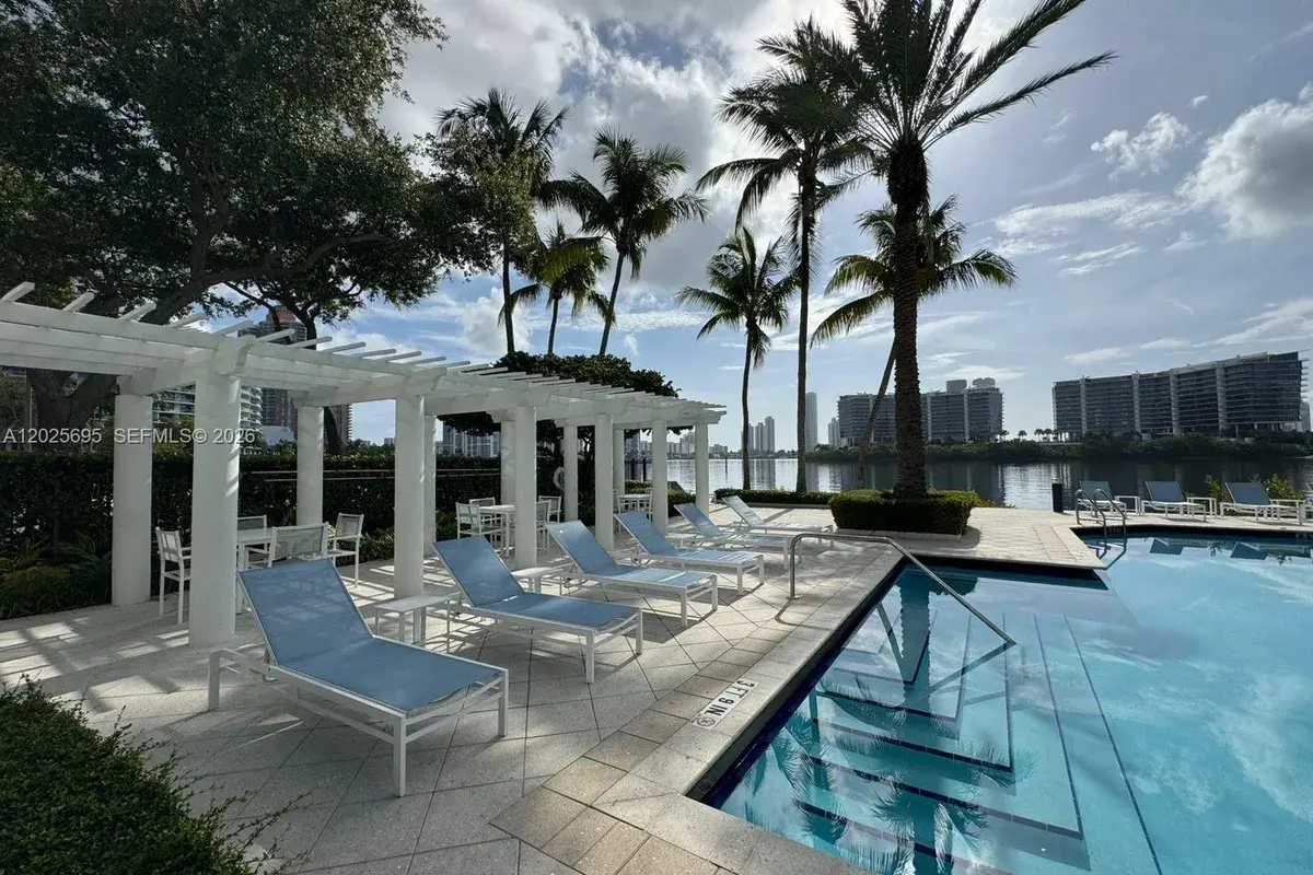3235 NE 184th St # 11103, Aventura FL 33160