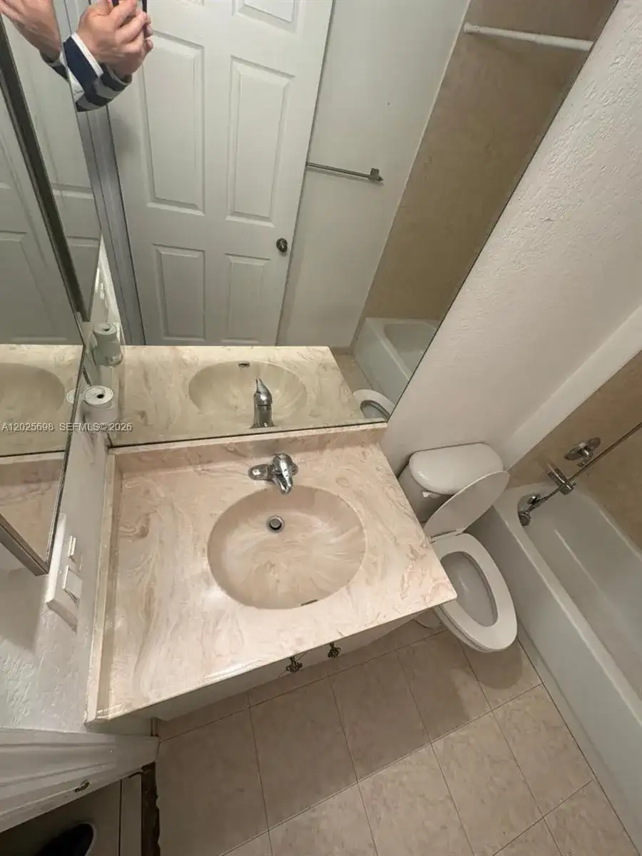 117 SE 3rd Ave # 7, Hallandale Beach FL 33009 photo 5