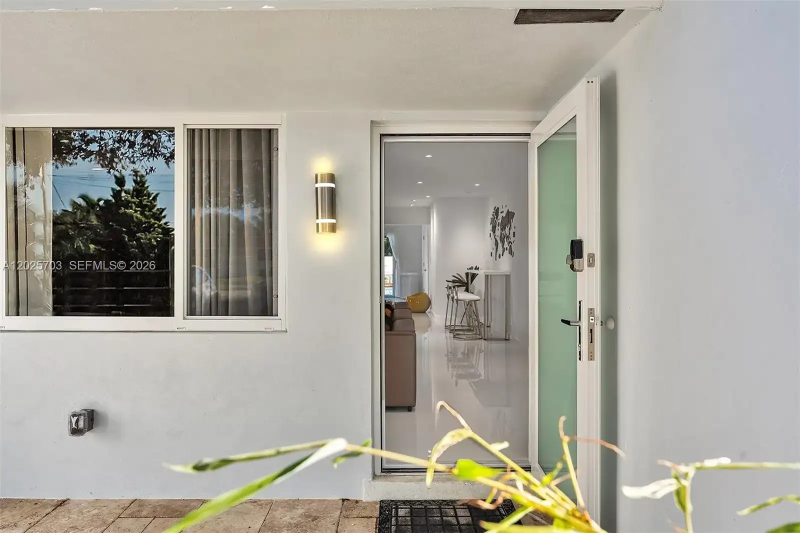 5005 Johnson St, Hollywood FL 33021 photo 2