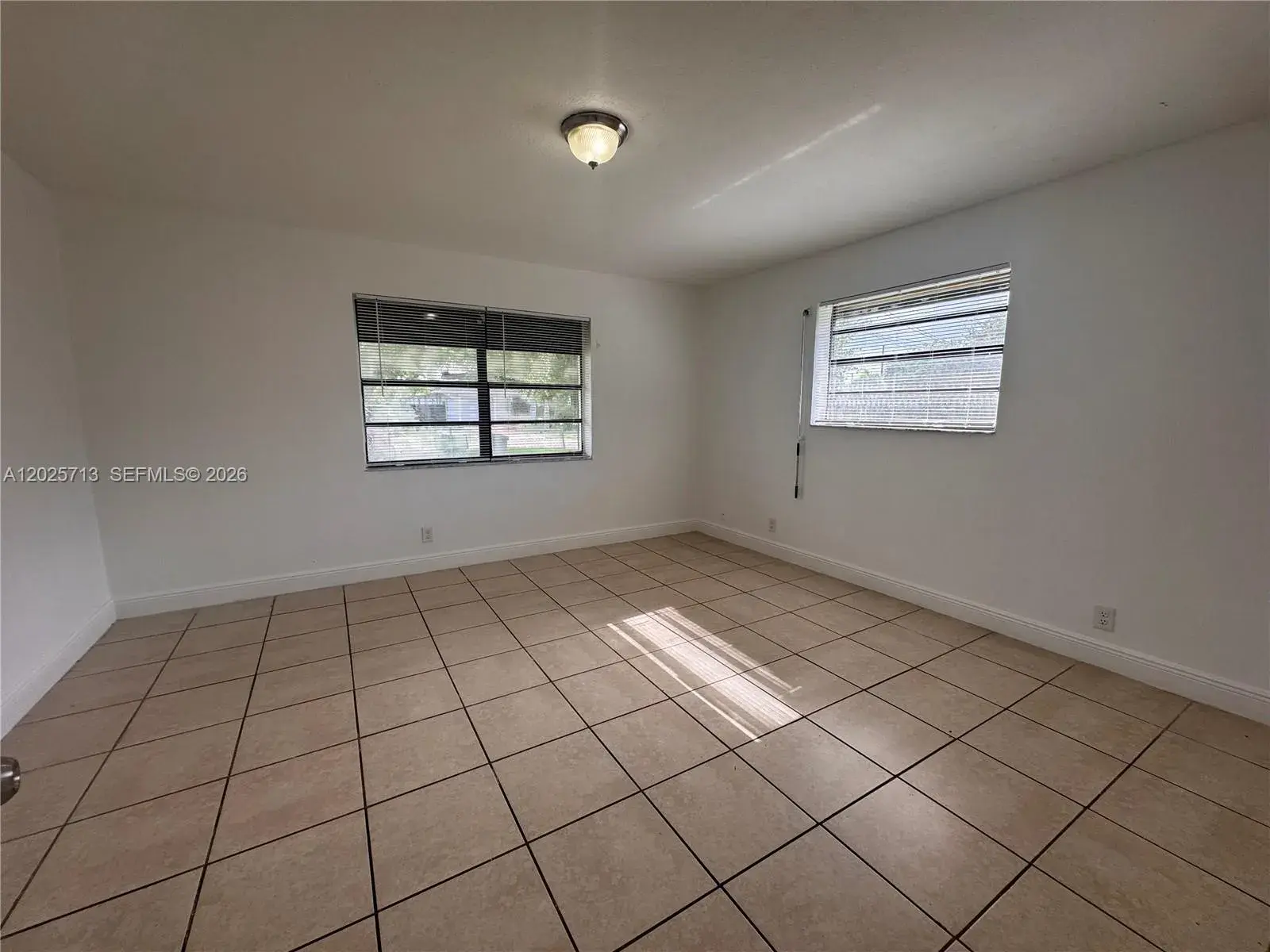 407 NW 7th Ct, Hallandale Beach FL 33009
