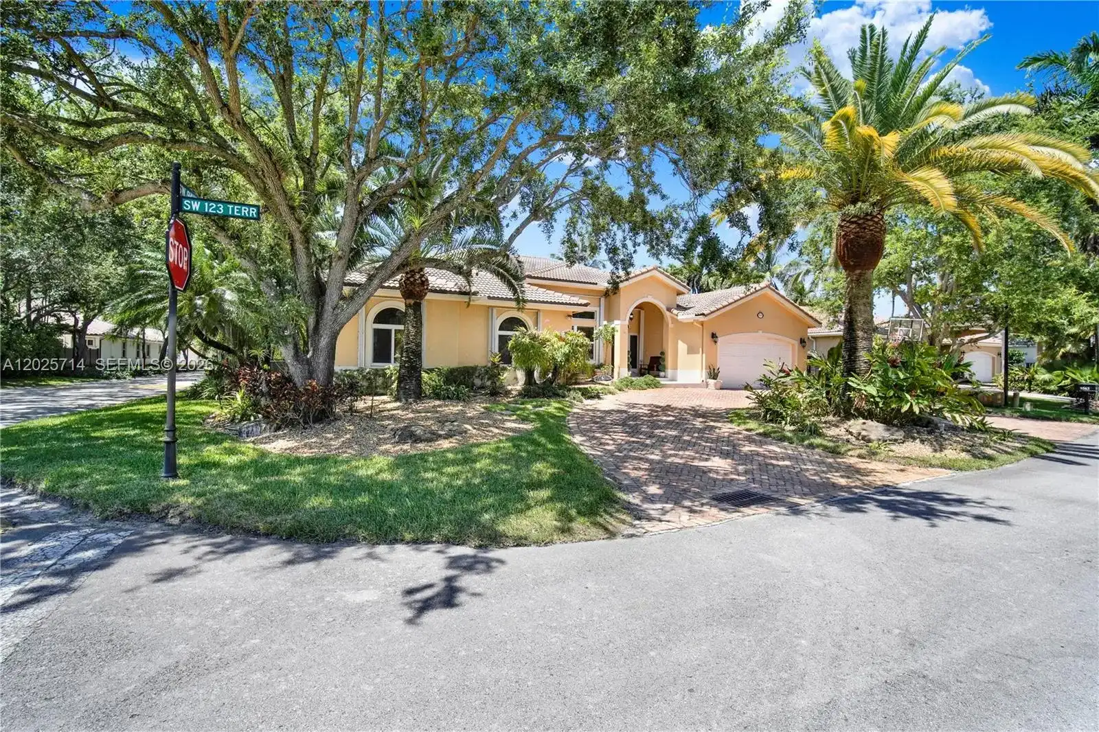 9563 SW 123rd Ter, Miami FL 33176