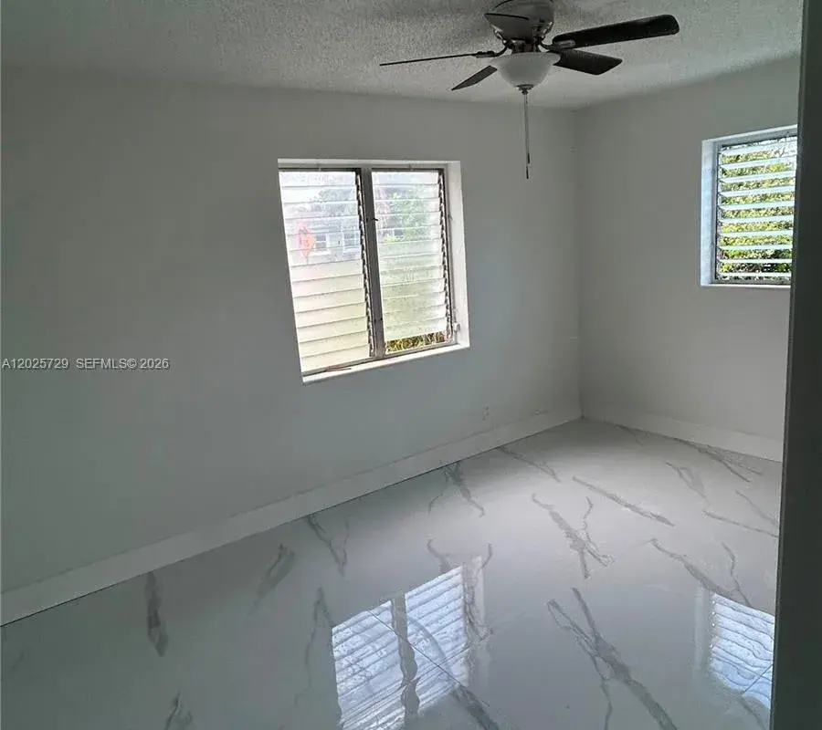 4380 SW 23rd St, Fort Lauderdale FL 33317