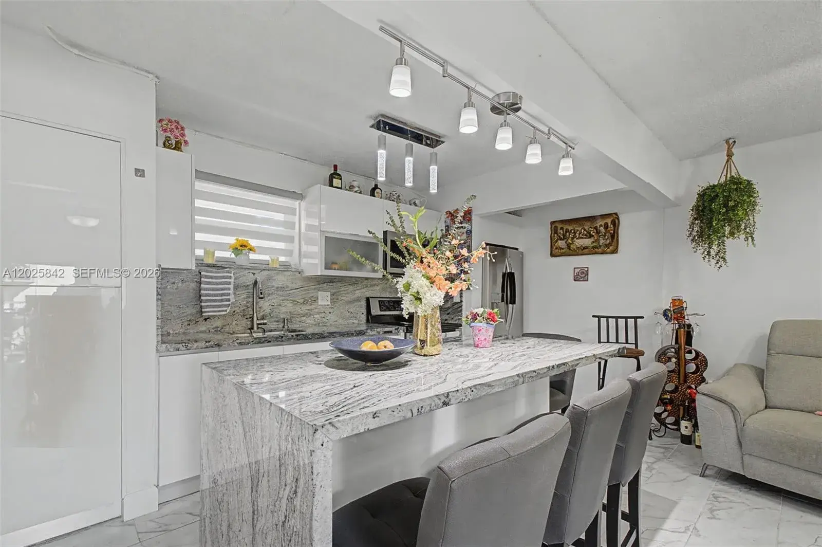 399 NW 72nd Ave # 320, Miami FL 33126