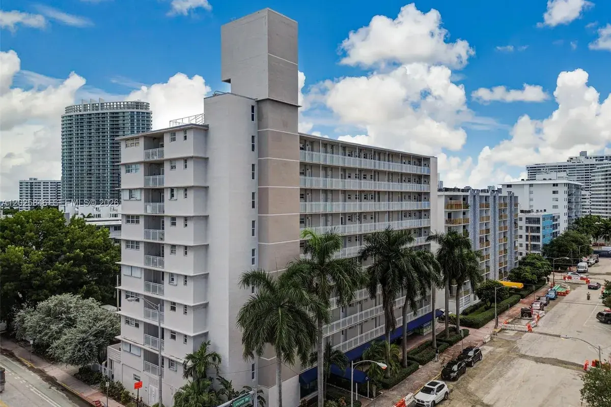 1300 Lincoln Rd # B402, Miami Beach FL 33139