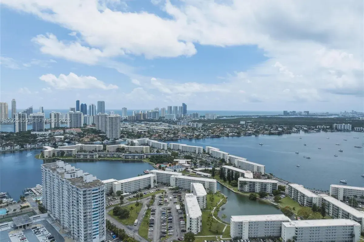 2855 Leonard Dr # H106, Aventura FL 33160